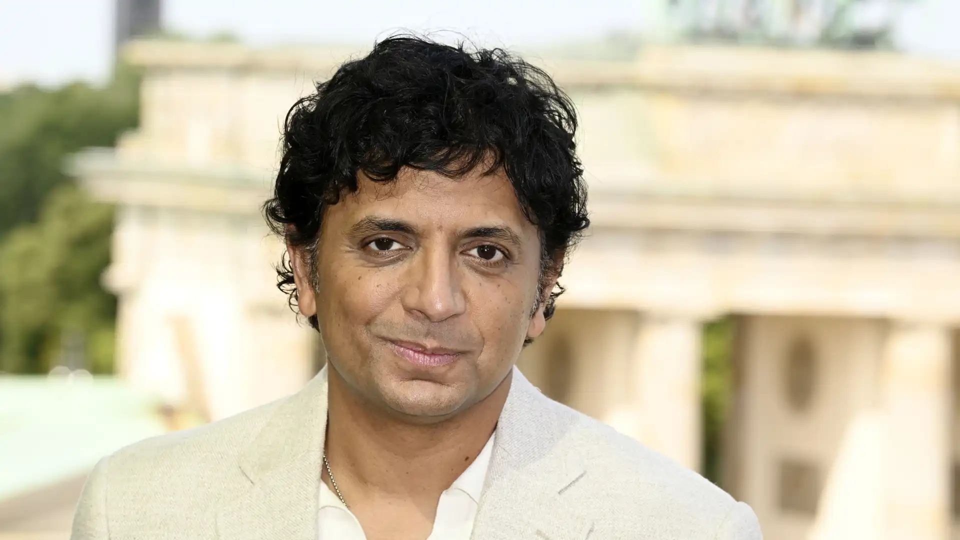 Novo filme de M. Night Shyamalan promete reviravolta maior que O Sexto Sentido