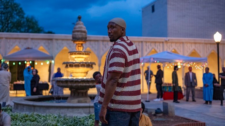 Mahershala Ali estrela thriller tenso e reflexivo em Your Mother Your Mother Your Mother