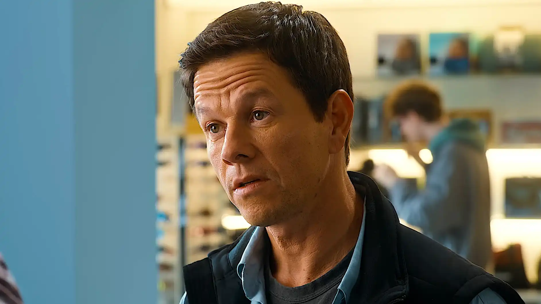 Franquia de Ação de Mark Wahlberg Retorna com Sucesso Global no Streaming
