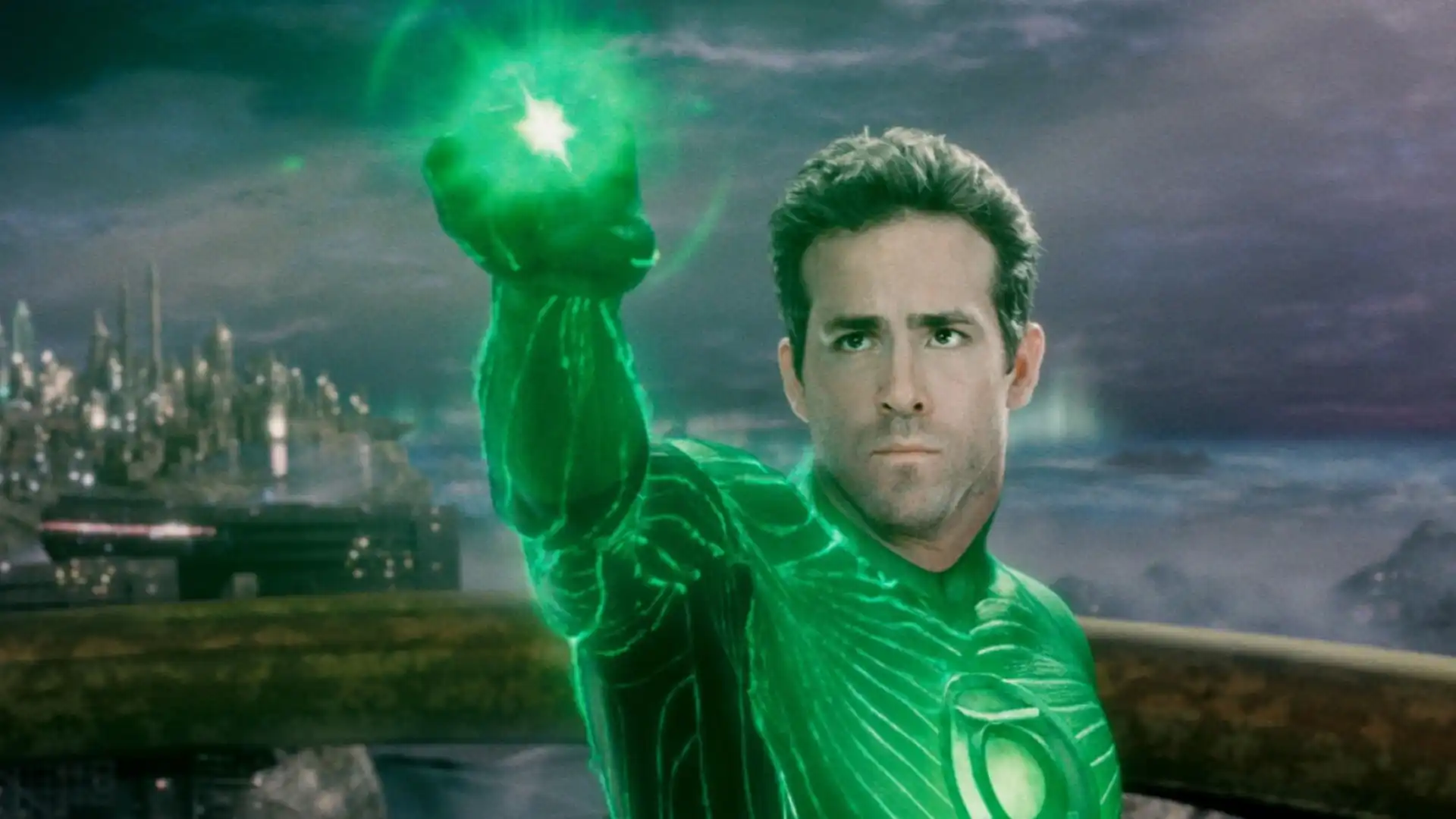Ryan Reynolds demonstra interesse em participar da série Lanterns da HBO Max 15 anos após Green Lantern