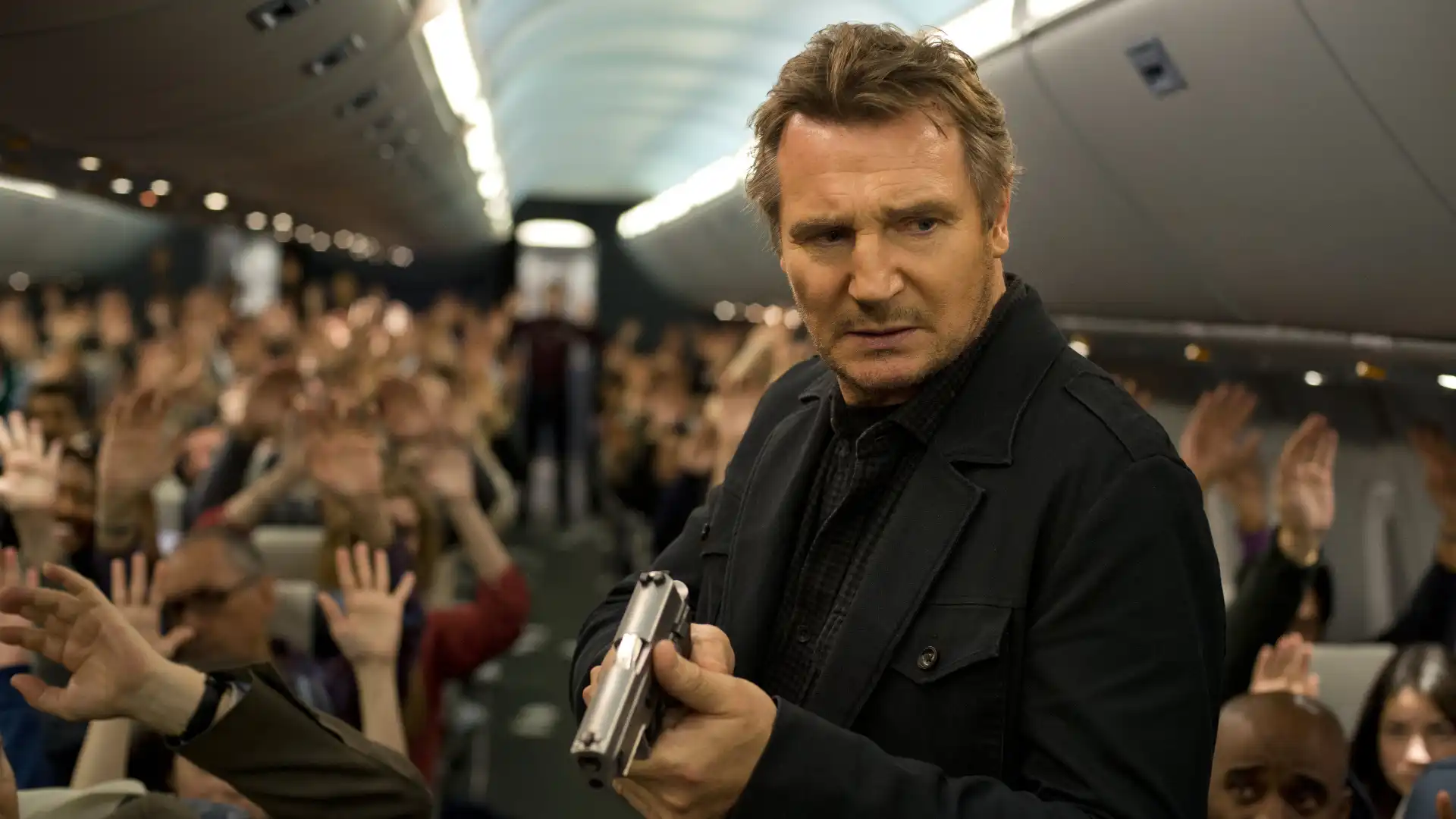 6 Filmes de Ação com Liam Neeson que Mostram Por Que Você Nunca Deve Viajar com Ele