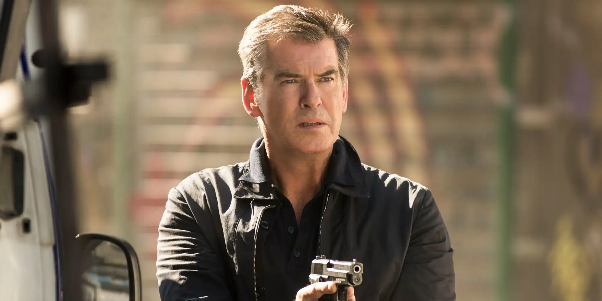 Filme “The November Man”, com Pierce Brosnan, ganha nova popularidade no streaming dez anos após estreia