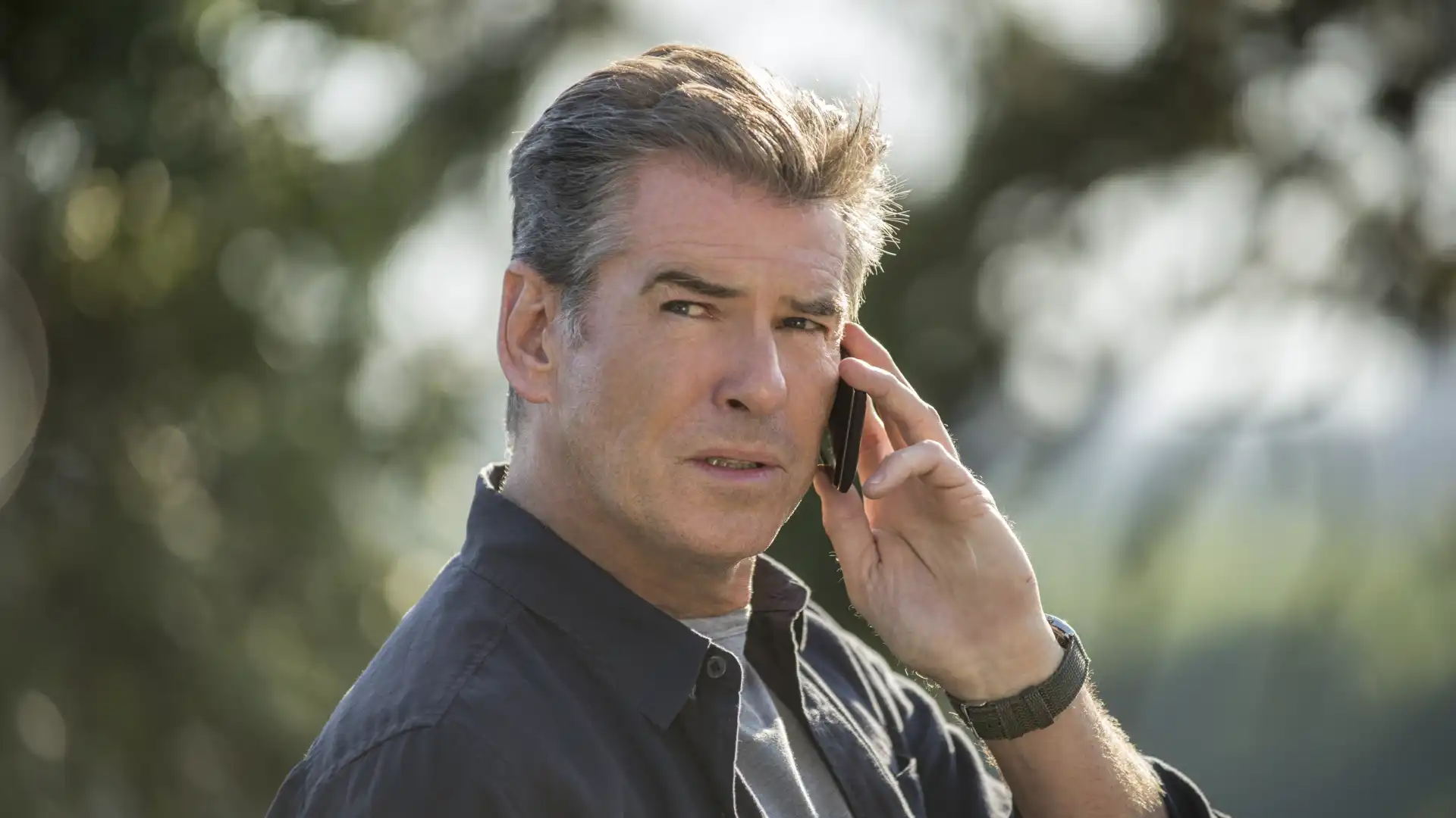 Filme “The November Man”, com Pierce Brosnan, ganha nova popularidade no streaming dez anos após estreia