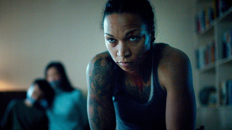 Conheça Kali Reis, a atriz que interpreta Maxine em Resident Evil 2026