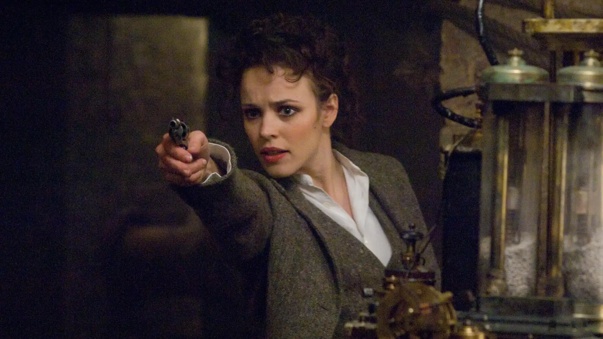 Filme Sherlock Holmes de Guy Ritchie segue sucesso no Apple TV, apesar do atraso da sequência