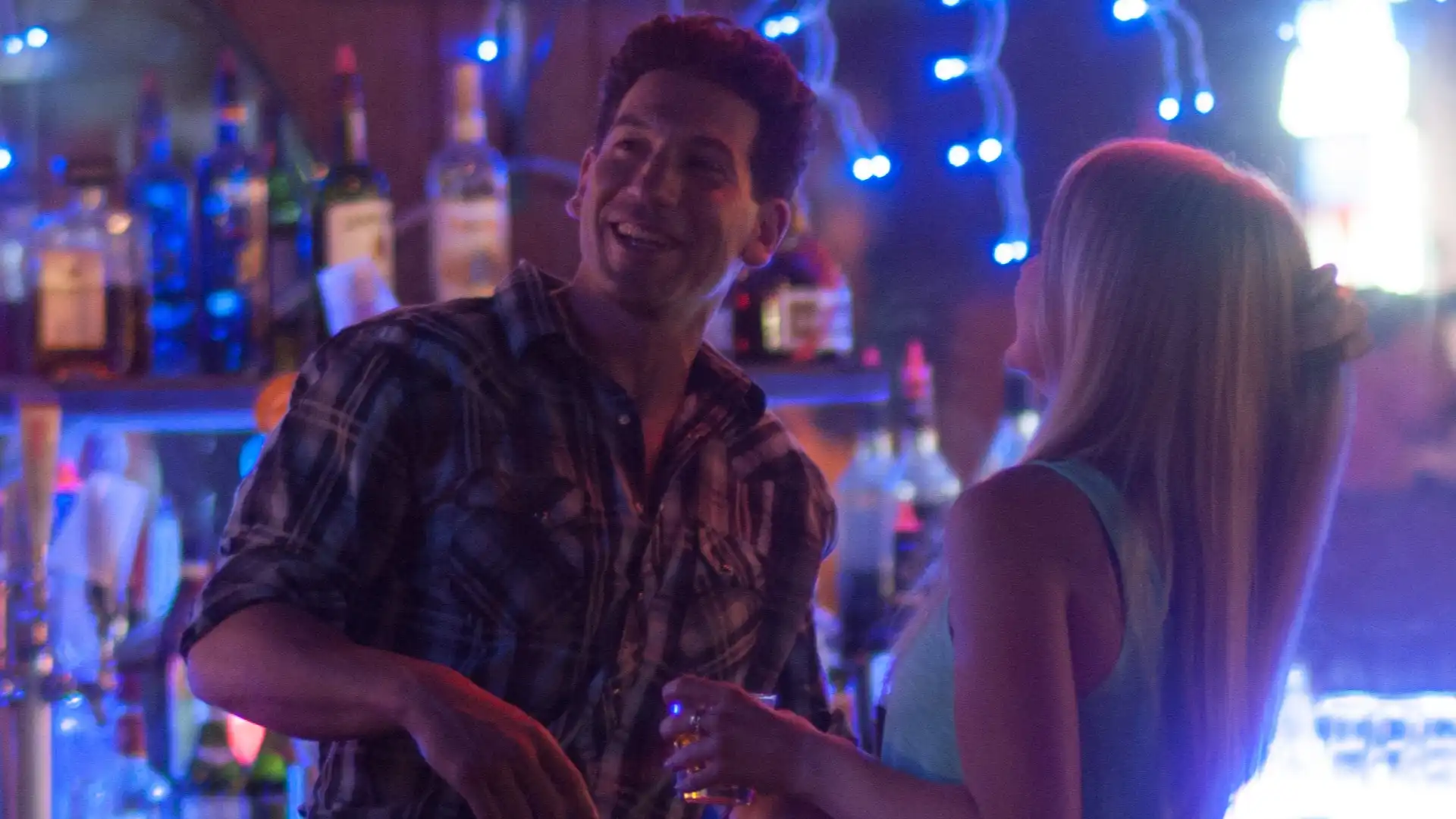 Thriller de Taylor Sheridan e Jon Bernthal é um dos maiores sucessos atuais na Netflix