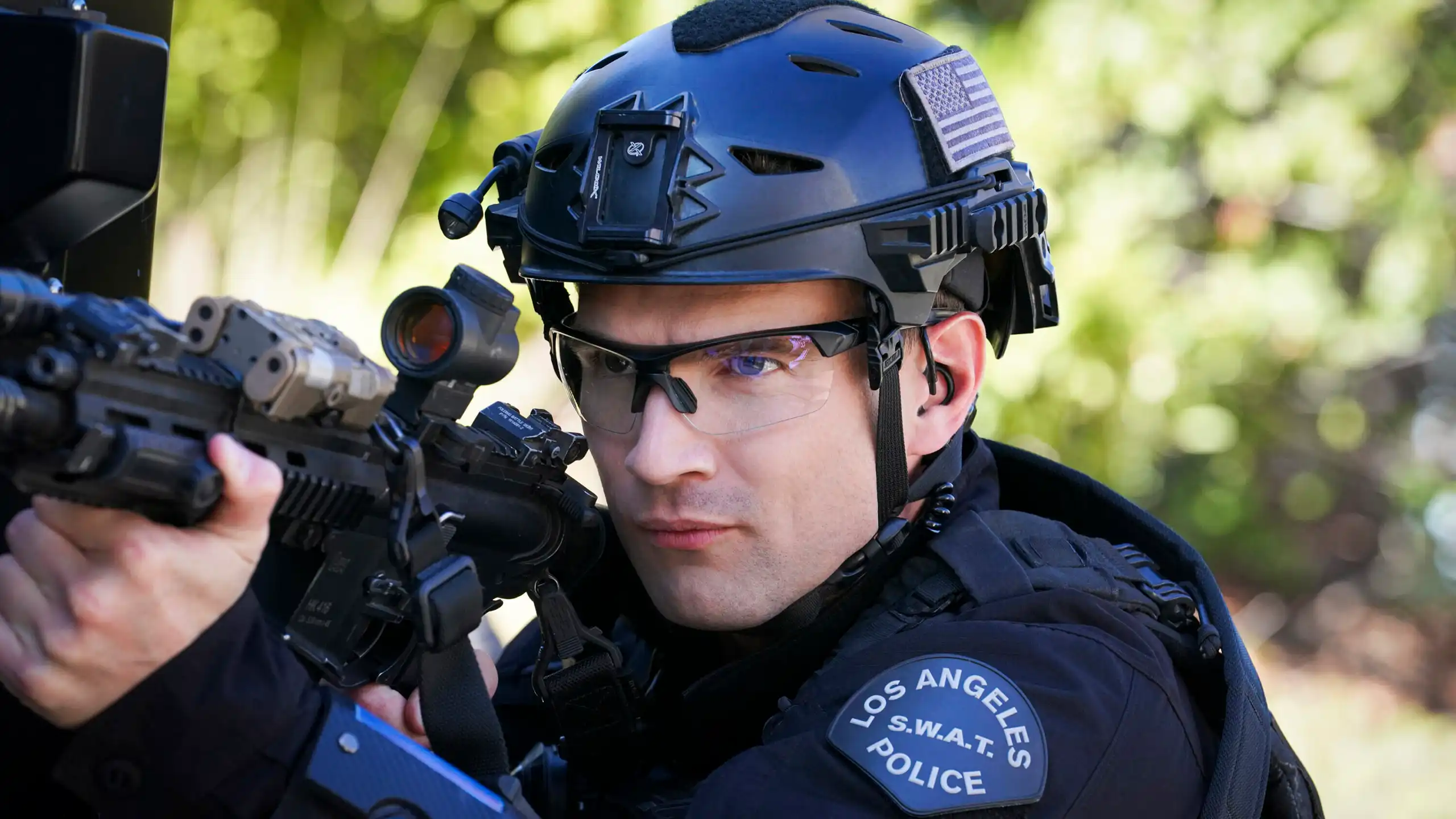 Shemar Moore comenta três cancelamentos da série S.W.A.T. antes do lançamento do spin-off