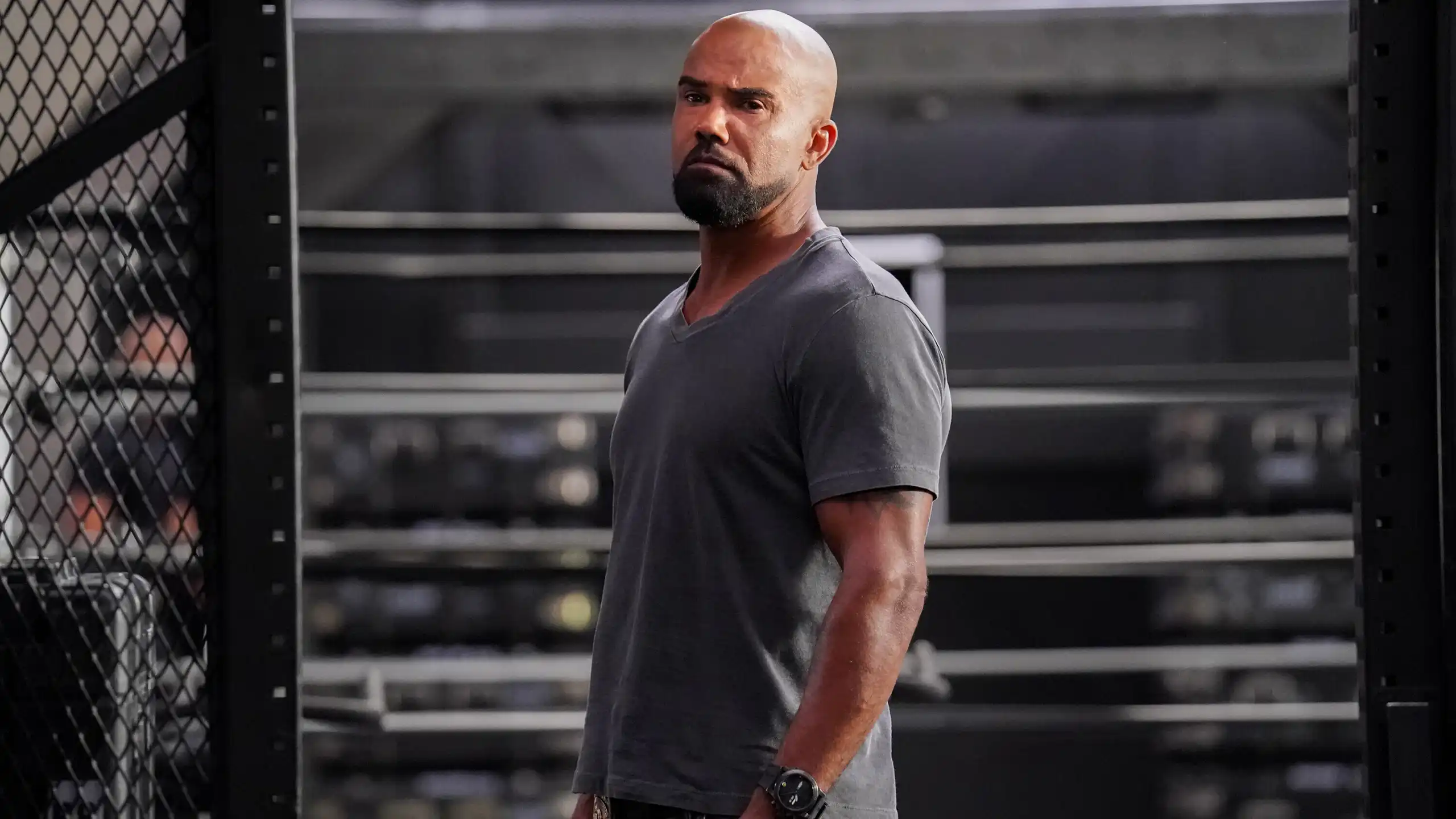 Shemar Moore comenta três cancelamentos da série S.W.A.T. antes do lançamento do spin-off