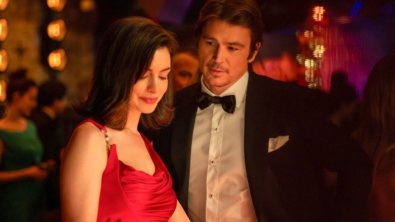 Filme “Verity” com Anne Hathaway é uma adaptação fraca e entediante da obra de Colleen Hoover