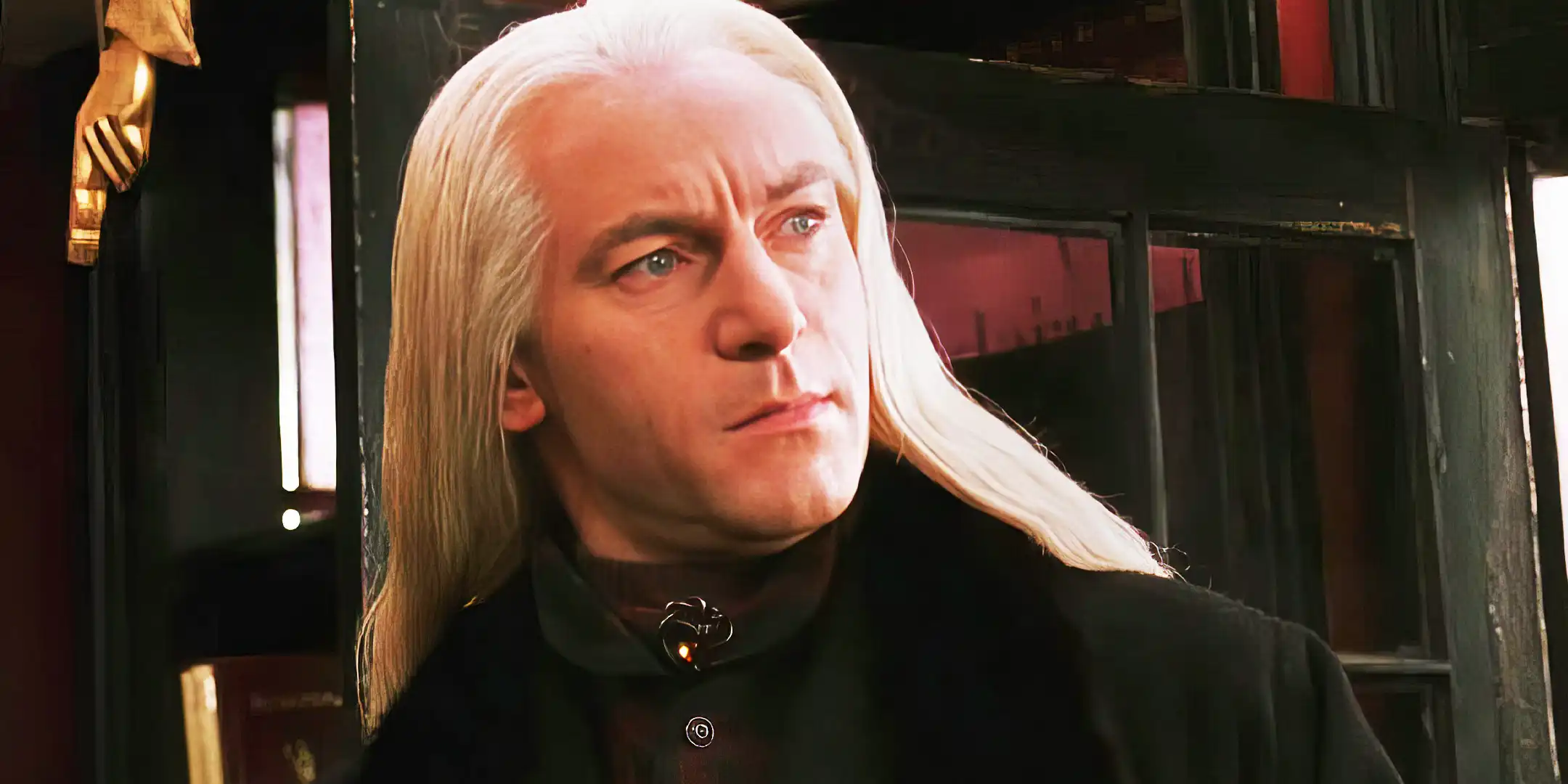 Ator de Lucius Malfoy na série da HBO confirma mudança na personalidade do personagem em relação aos filmes