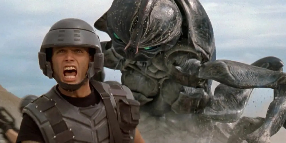 Filme de Helldivers deve seguir lição importante de Starship Troopers