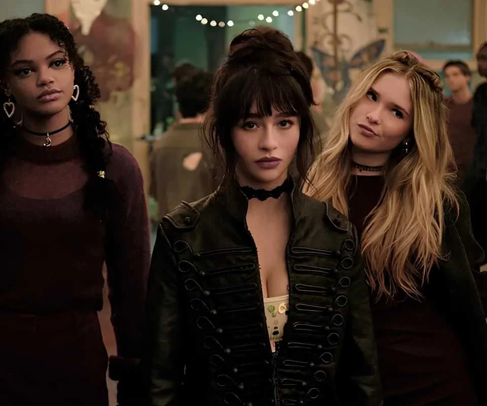 Nova série de terror da Disney estreia com nota rara de 100% no Rotten Tomatoes