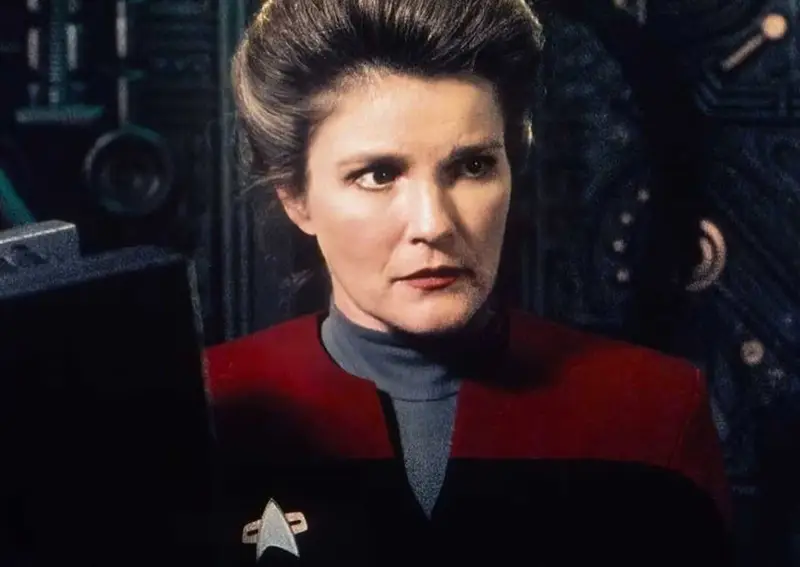 Kate Mulgrew comenta pausa significativa em Star Trek e atualiza planos para Janeway em live-action