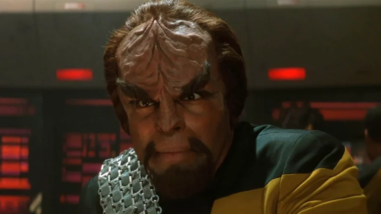 Ronald D. Moore detalha como transformou a cultura Klingon em Star Trek: A Nova Geração