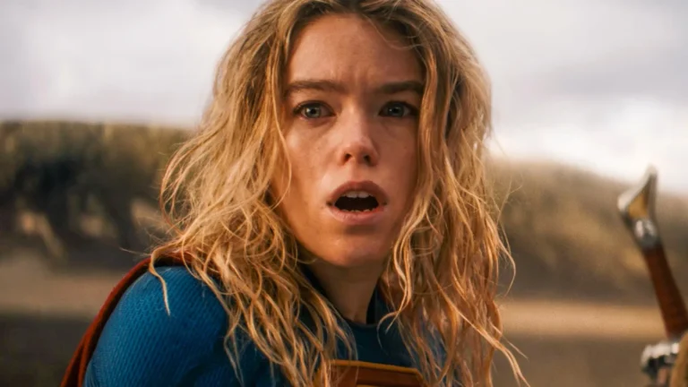 DC busca caminhos para manter Supergirl no universo após fracasso de bilheteria