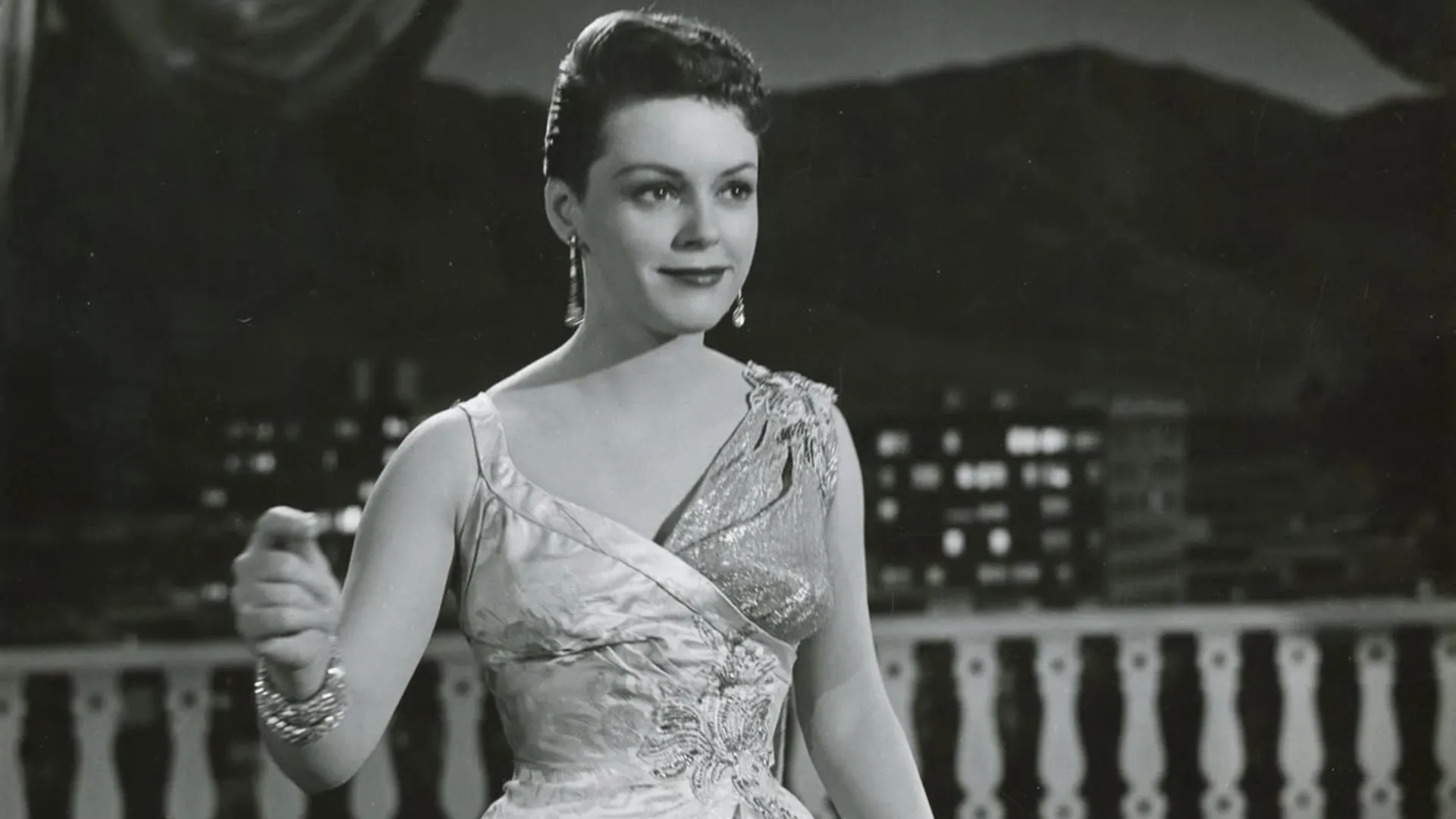 Atriz e cantora Peggy King morre aos 96 anos