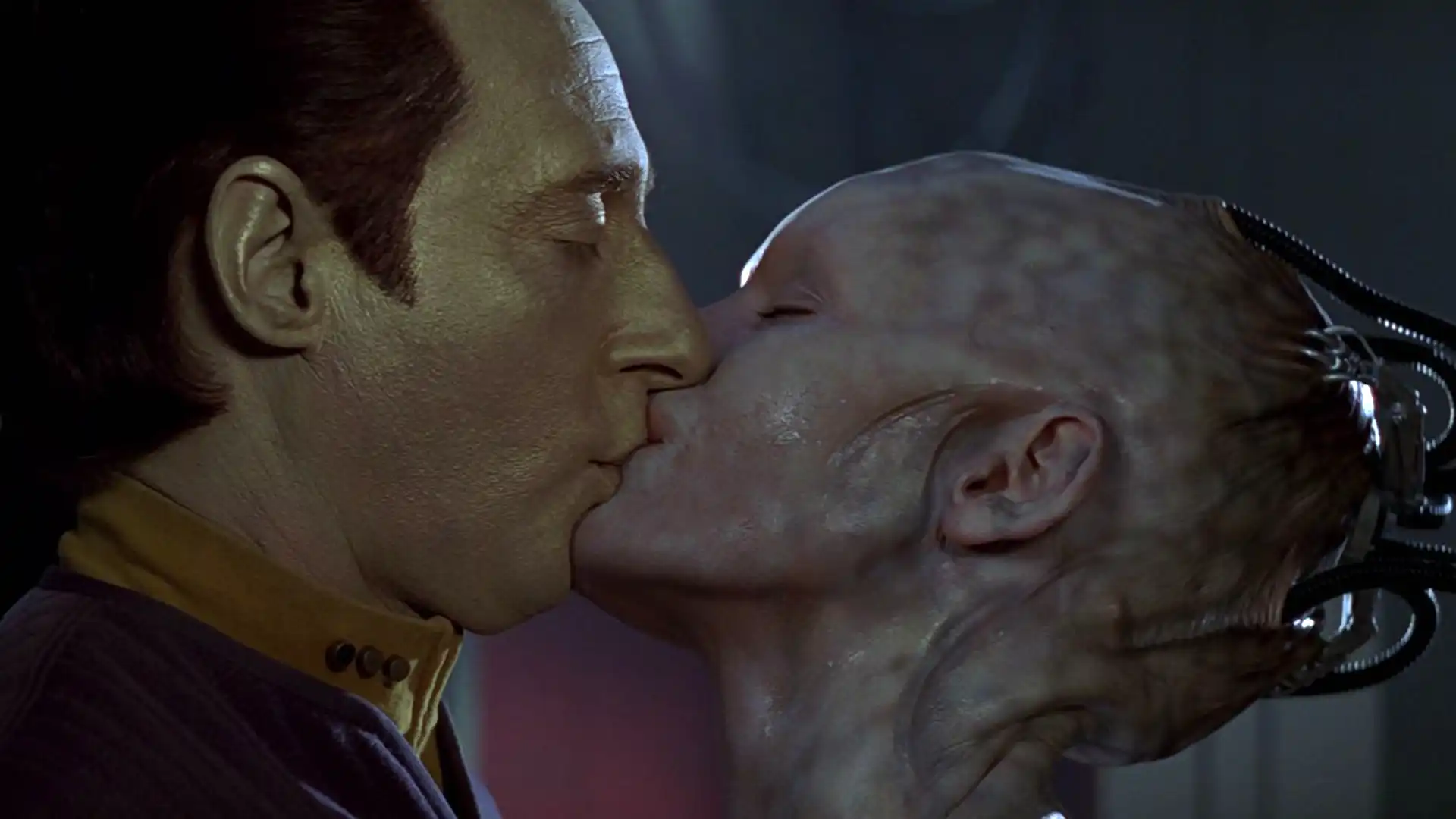 Diretor Jonathan Frakes revela cena de Star Trek: First Contact que gostaria de mudar