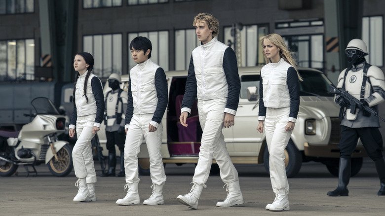 Diretor Francis Lawrence revela segredos sobre relação-chave no prelúdio de Jogos Vorazes