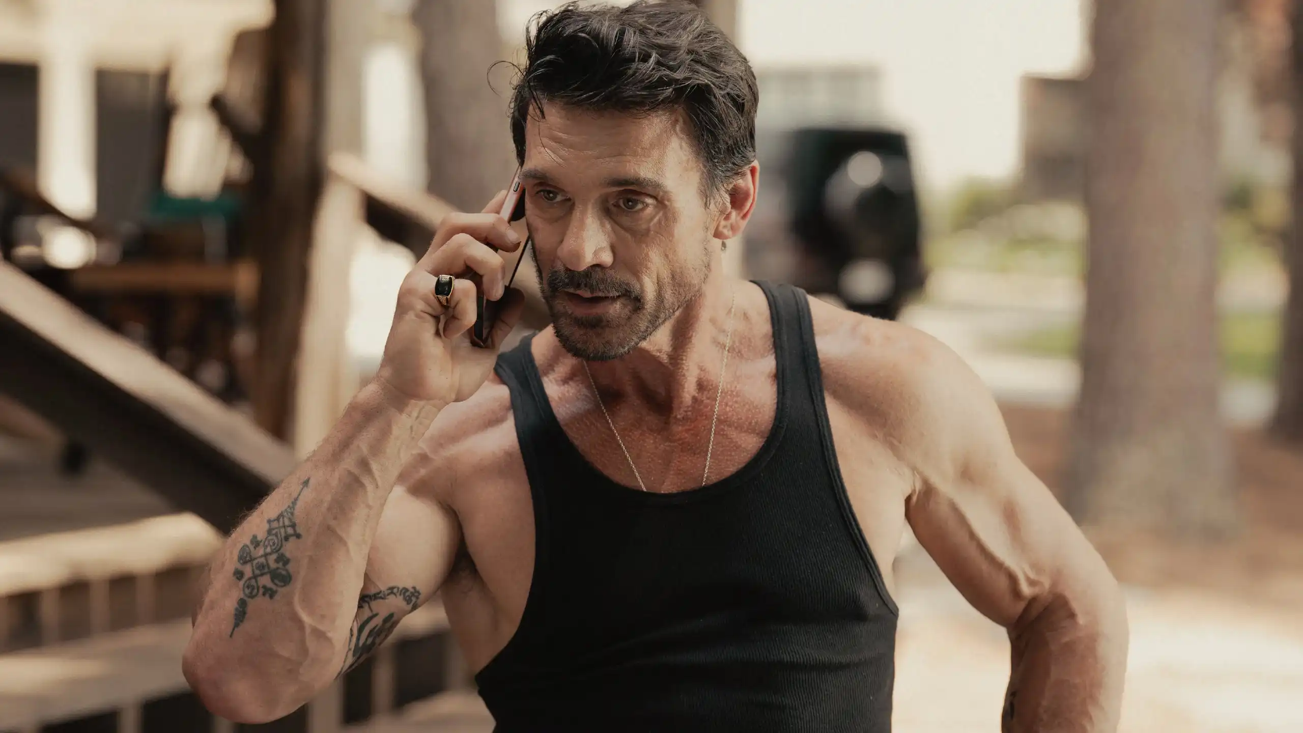 Frank Grillo confirma retorno para a 5ª temporada de Tulsa King