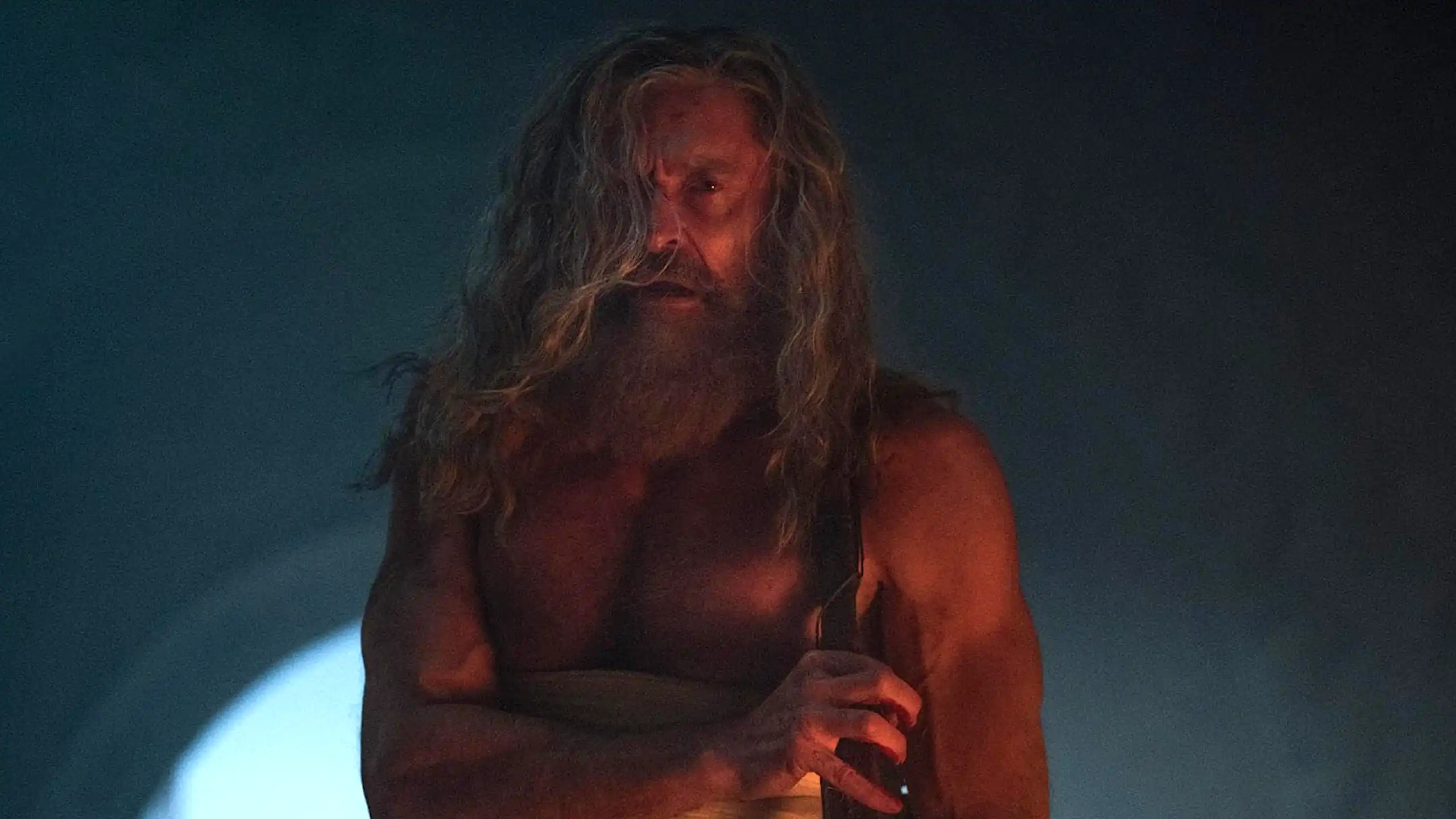 O thriller de ação “The Death of Robin Hood”, com Hugh Jackman, ganha nova chance no streaming pela HBO Max