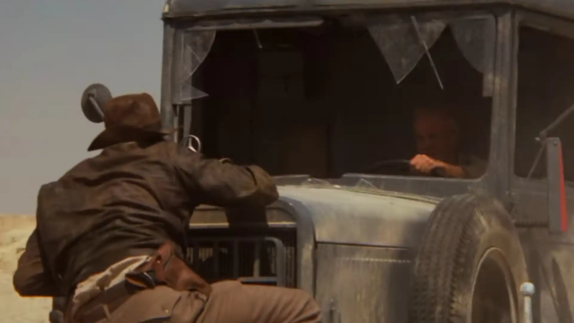 Cena da perseguição de caminhão em “Indiana Jones e os Caçadores da Arca Perdida” completa 45 anos e continua imbatível