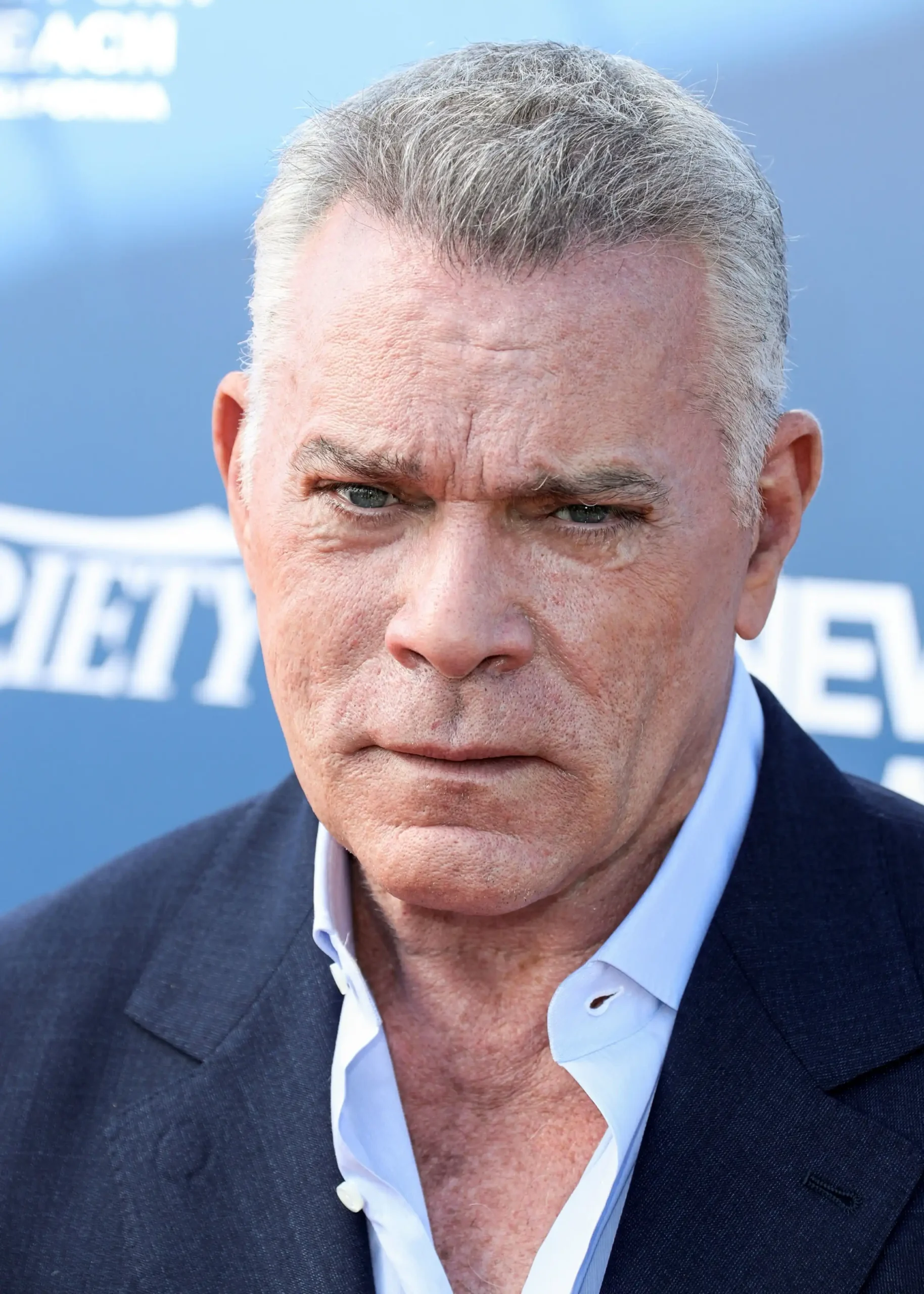 A frase de abertura de 11 palavras de Goodfellas surpreende e supera até O Poderoso Chefão