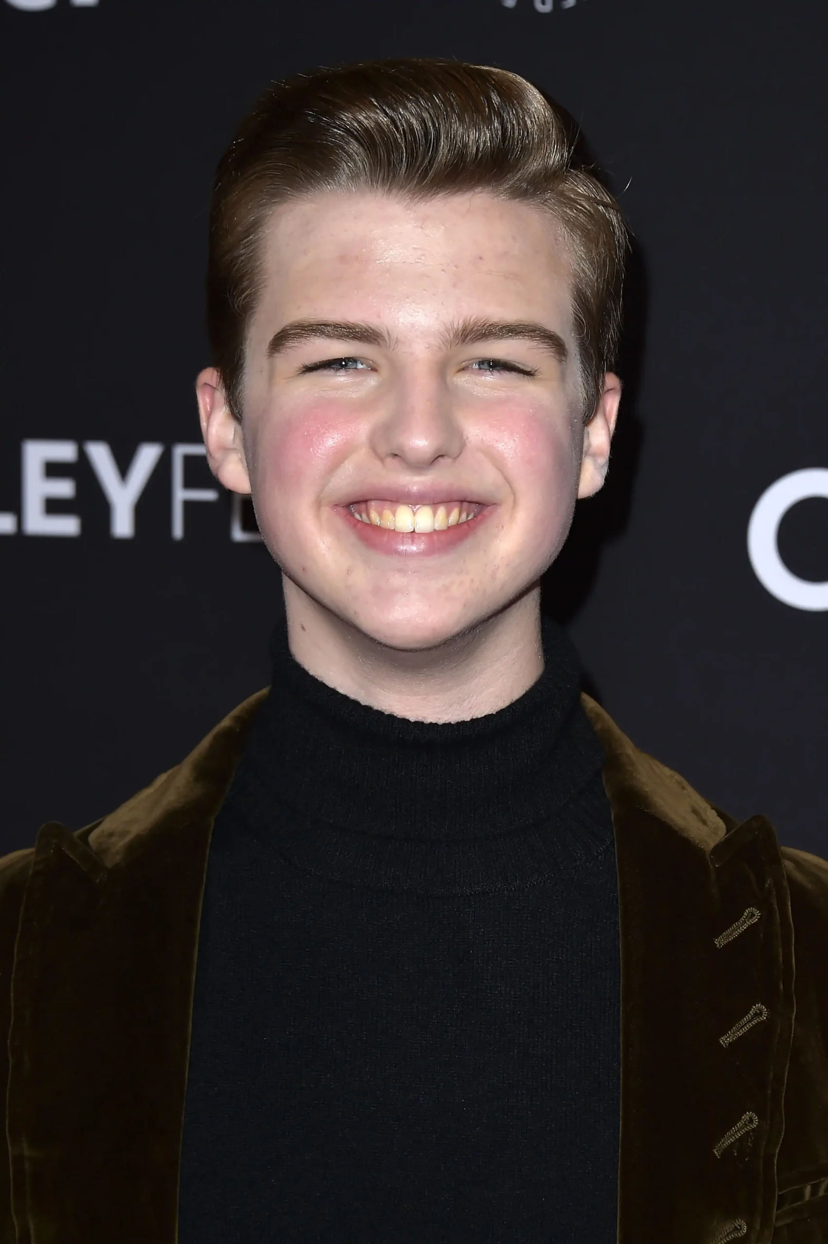 Conflitos no elenco de Young Sheldon foram causados por fim precoce da série, confirma bastidores