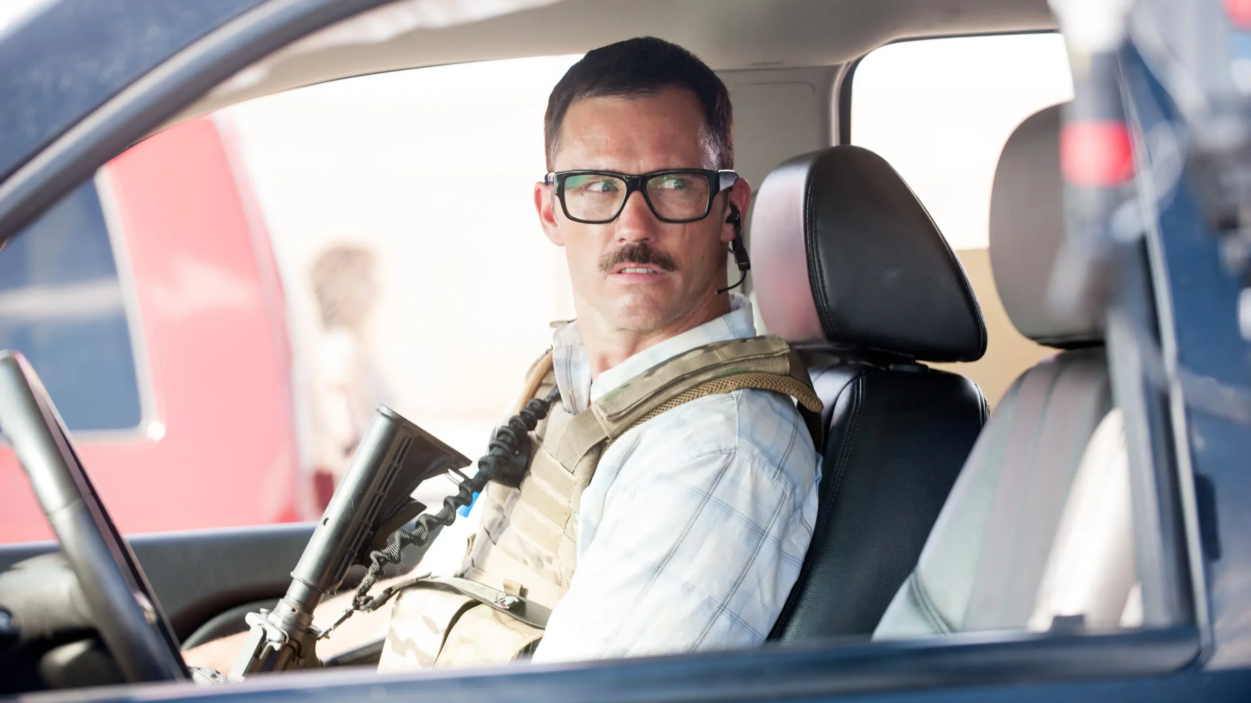 Sicario 3 em desenvolvimento com roteiro de Taylor Sheridan e possibilidade de retorno de Emily Blunt