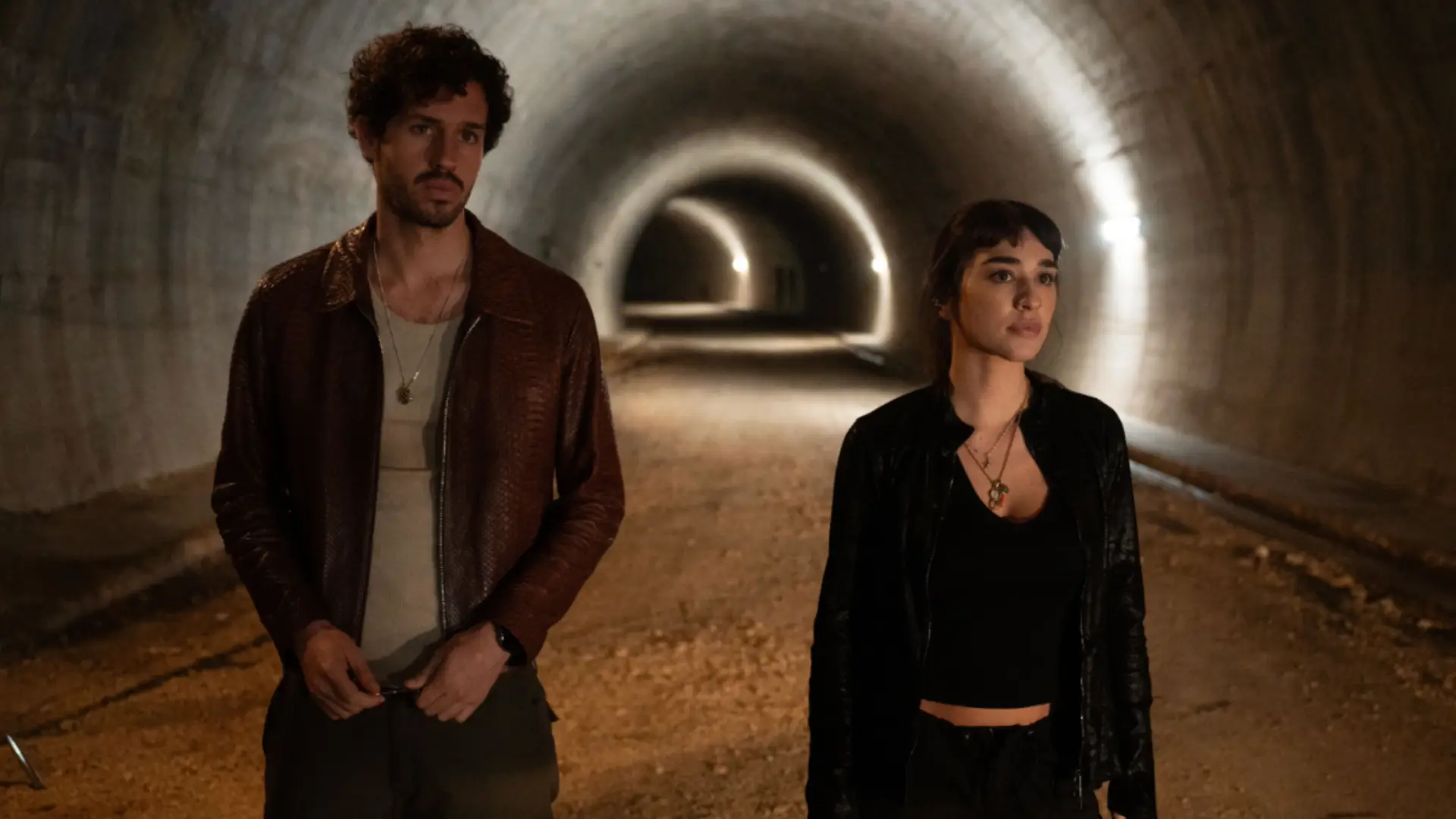 Masterplan: filme de assalto disponível no Prime Video sofre com roteiro fraco e falta de humor