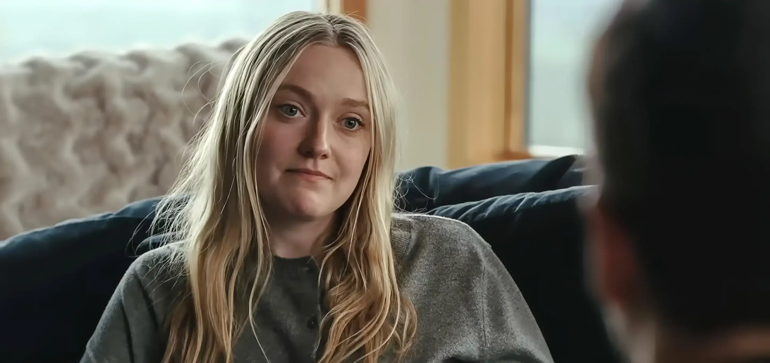 Novo filme de Dakota Fanning estreia com boa avaliação do público no Rotten Tomatoes