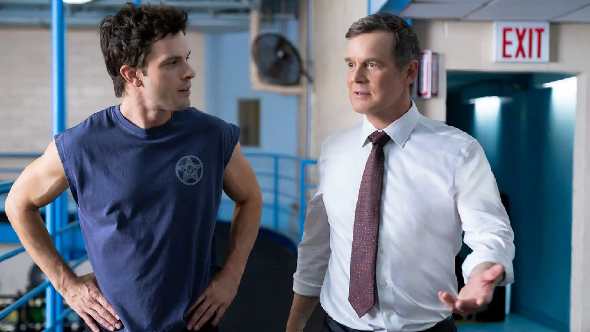Série Line of Fire, nova substituta de Blue Bloods, pode ter temporada ampliada após estreia com 12 milhões de espectadores