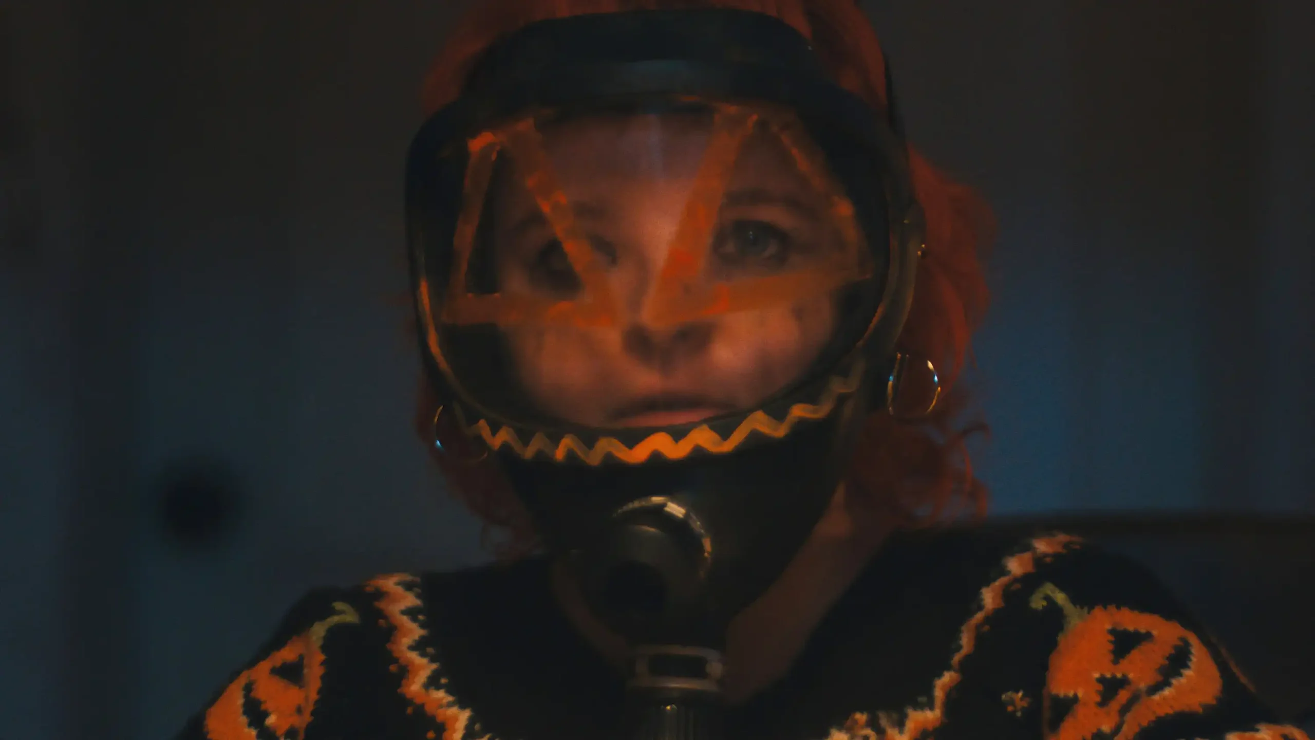 Hallowarrior: Filme de terror pós-apocalíptico equilibra momentos de qualidade e falhas