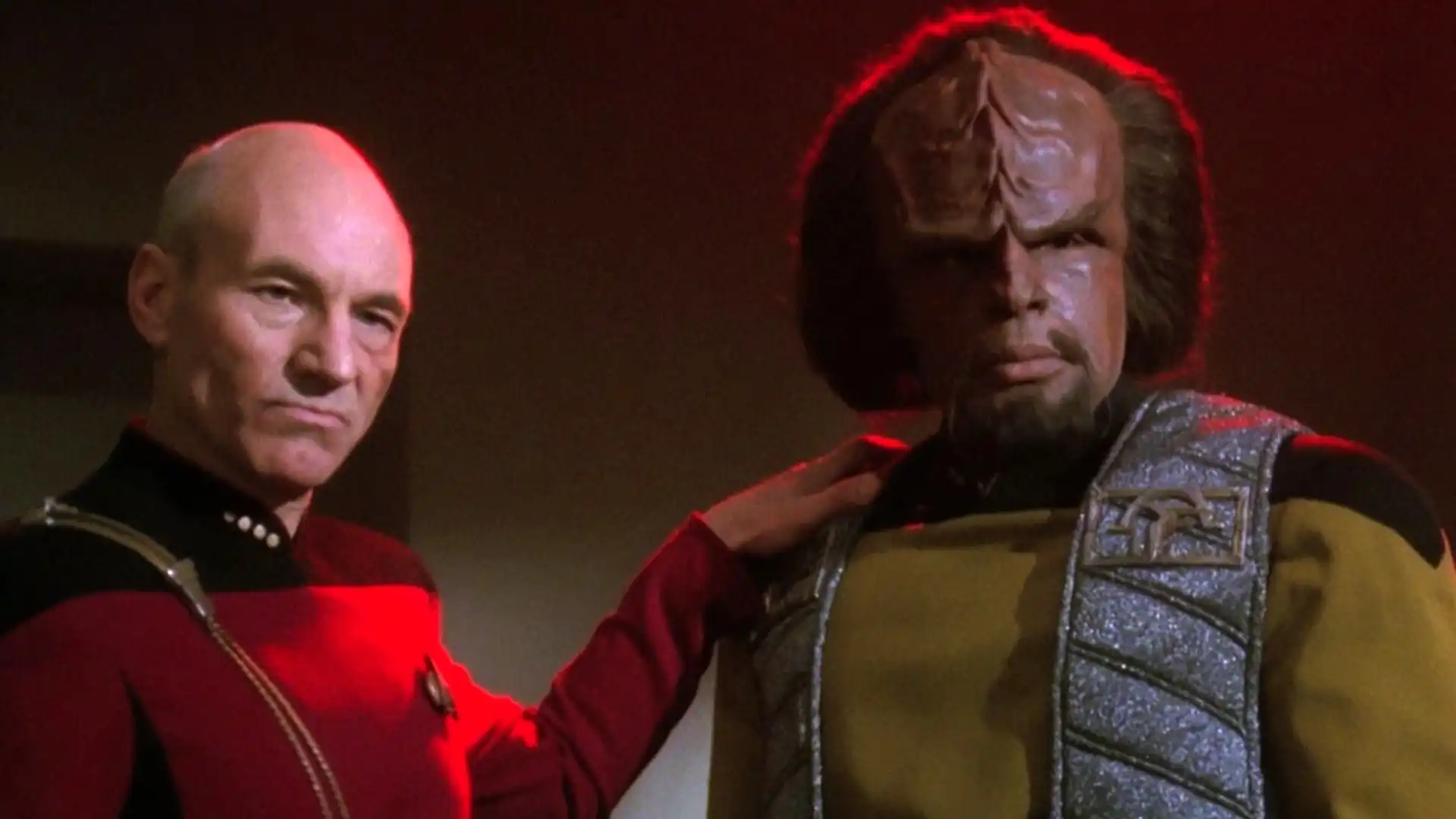 Ronald D. Moore detalha como transformou a cultura Klingon em Star Trek: A Nova Geração