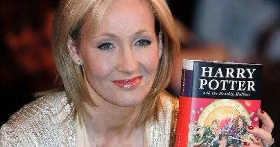 BBC anuncia docussérie sobre J.K. Rowling antes da estreia de Harry Potter na HBO