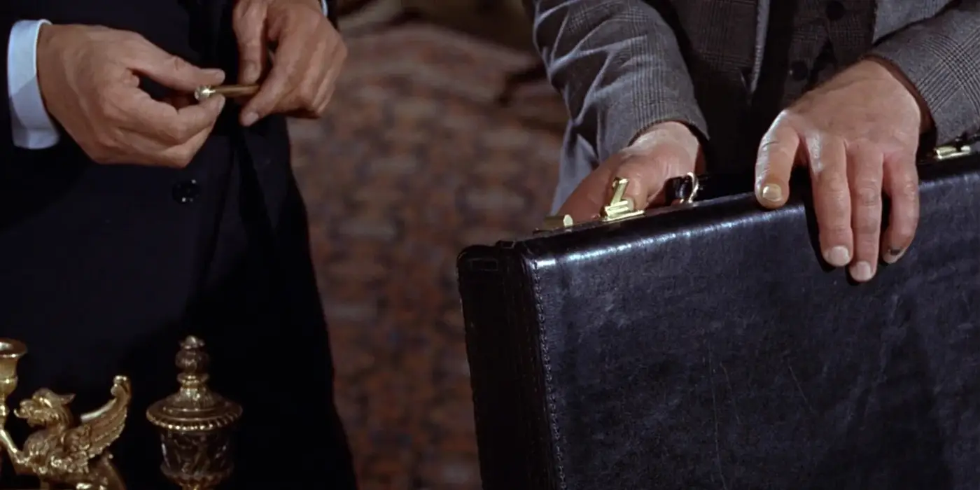 Os 10 Gadgets Mais Icônicos de James Bond na História do Cinema