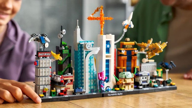 LEGO Lança Conjunto com Skyline da Marvel Repleto de Detalhes e Referências