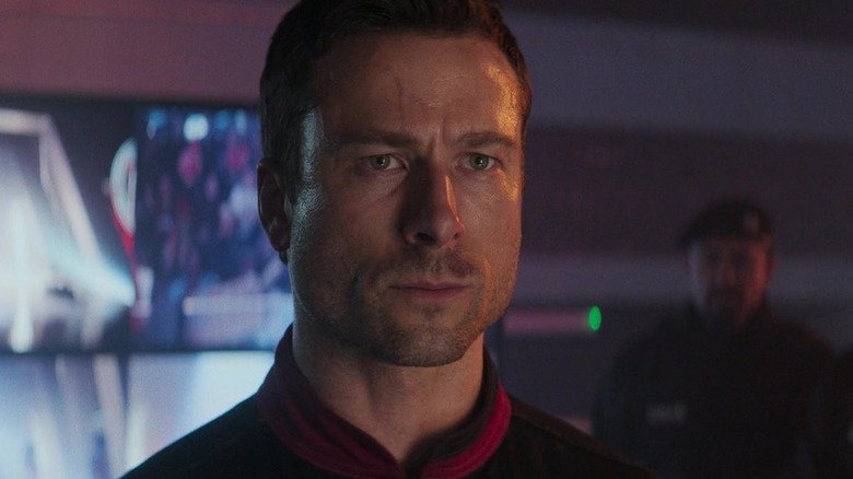 Glen Powell atribui fracasso de “The Running Man” no box office a cortes na Paramount