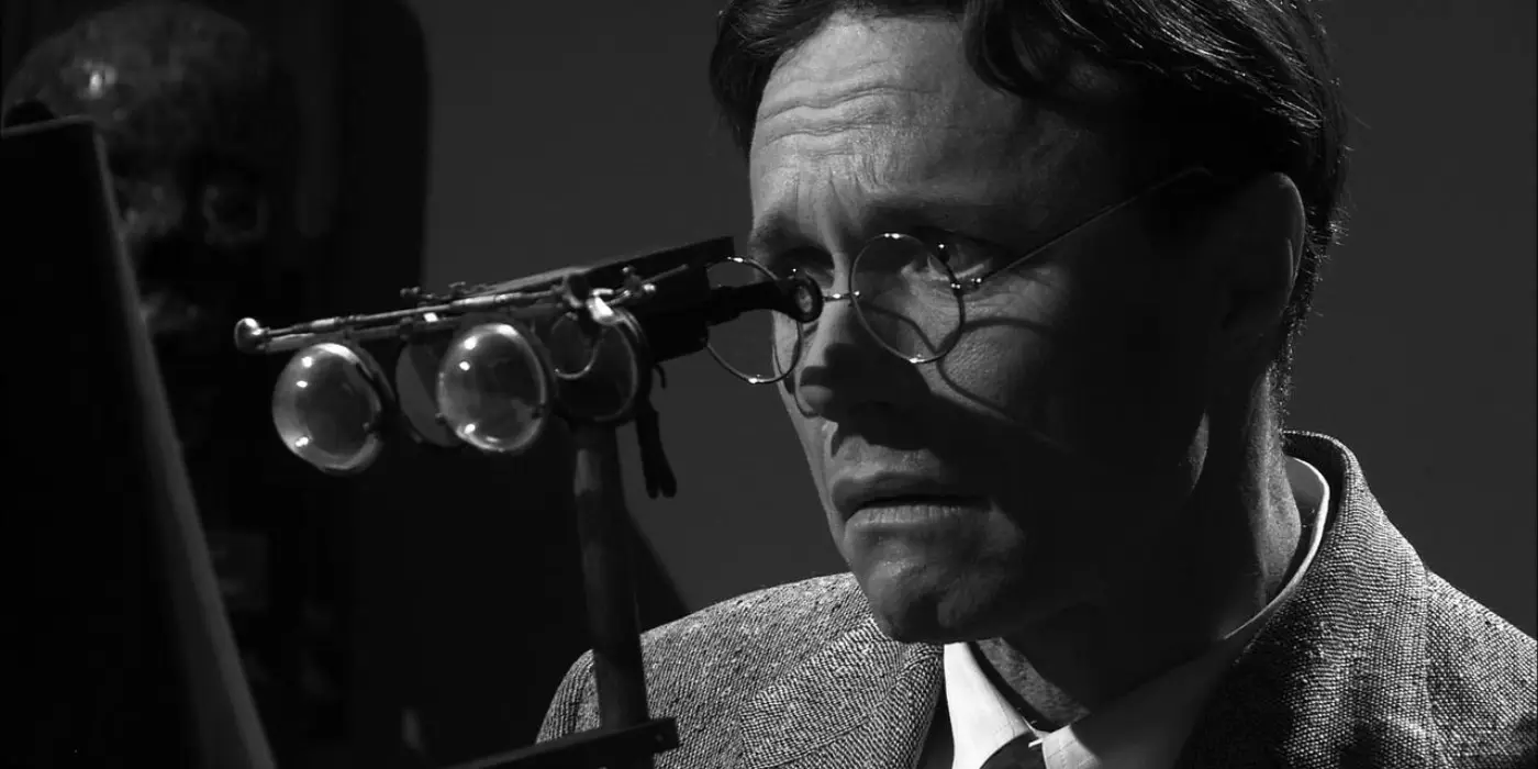 10 Melhores Filmes de Terror Modernos em Preto e Branco