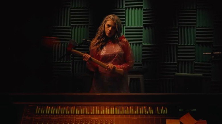 V/H/S/Mixtape mantém sucesso da franquia de antologias de terror