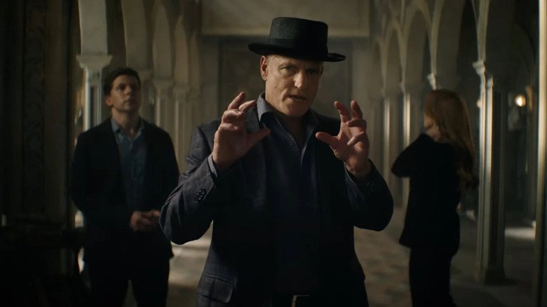 Filme de assalto com Jesse Eisenberg é o maior sucesso do Prime Video